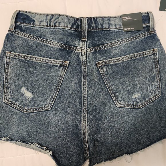 Denim shorts - Picture 2 of 2